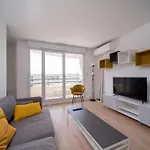 Appartement Tout Equipe Climatise Terrasse Hopital De La Timone